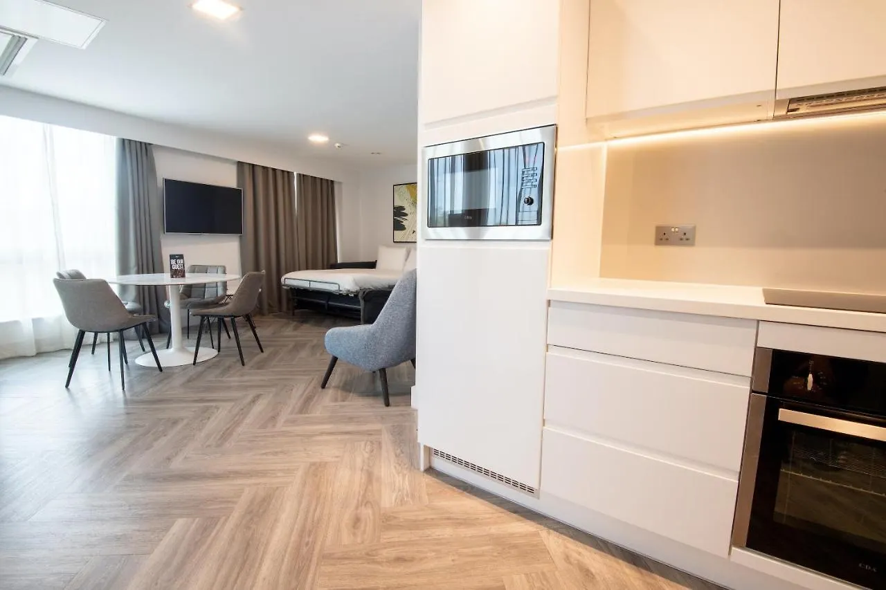 Apartahotel Roomzzz London Stratford