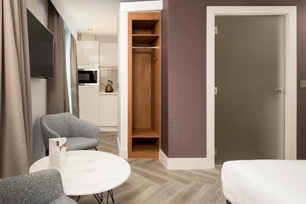 Aparthotel Roomzzz London Stratford